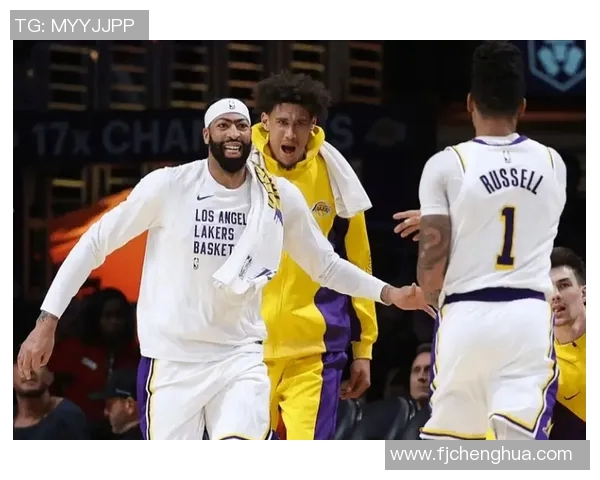 年轻后卫亚当斯再度爆发，老鹰击败湖人终结对手六连胜