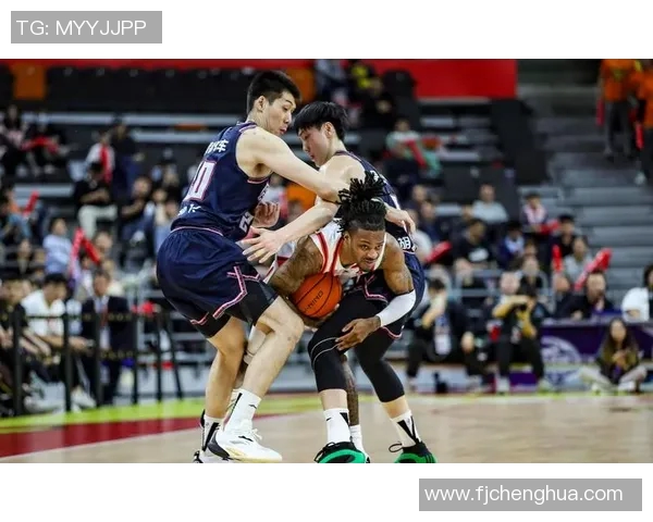 肯帝亚与广东丹阳激战正酣谁将赢得这场篮球巅峰对决